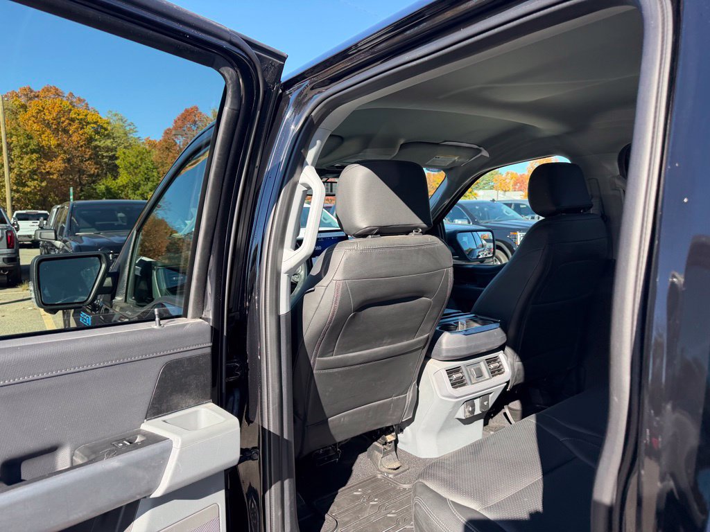 2024 Ford F-150 Lightning Flash - Photo 15