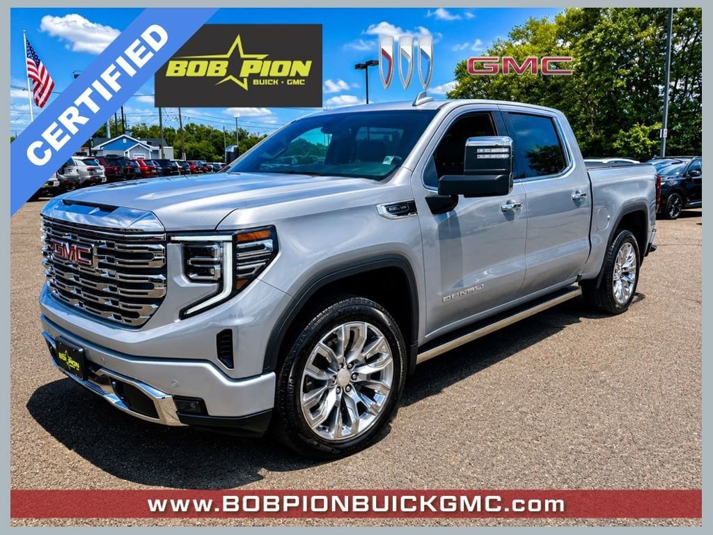 2025 GMC Sierra 4WD Crew Cab Short Box Denali's photo