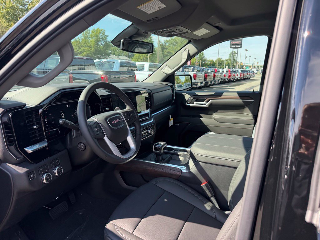 2026 GMC Sierra 1500 SLT - Photo 15