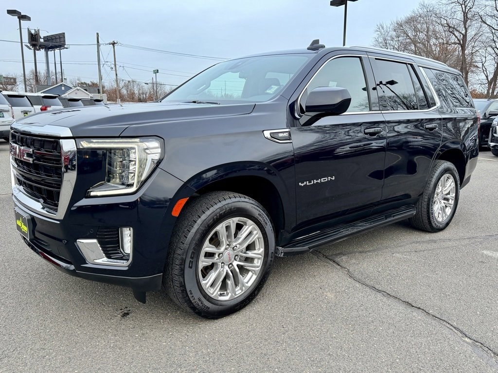 2022 GMC Yukon SLE's photo