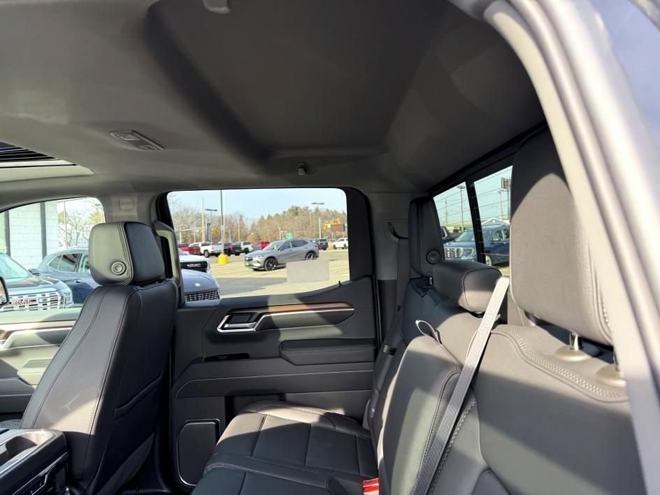 2026 GMC Sierra 1500 Denali - Photo 9