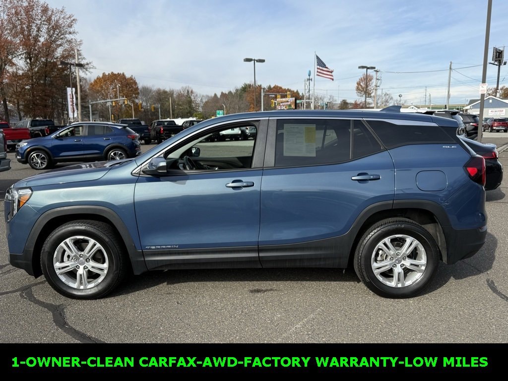 Used 2024 GMC Terrain SLE SUV