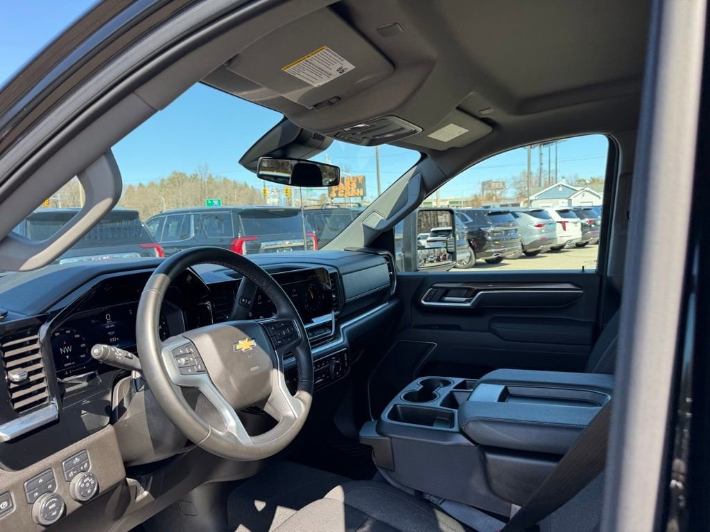 2025 Chevrolet Silverado 2500HD LT - Photo 17