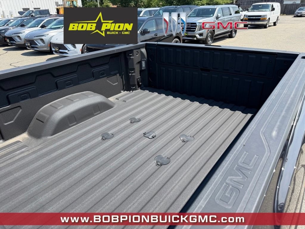 2026 GMC Sierra 2500HD SLT - Photo 8