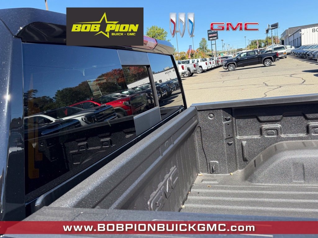 2026 GMC Sierra 1500 SLT - Photo 7
