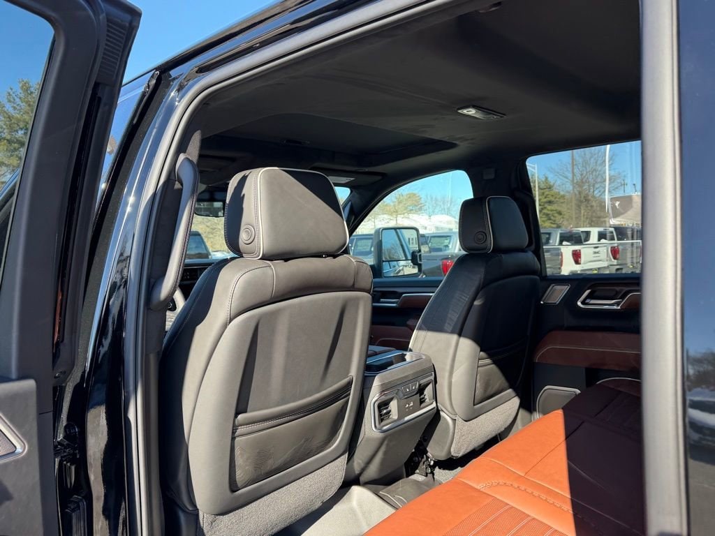 2026 GMC Sierra 2500HD Denali Ultimate - Photo 10