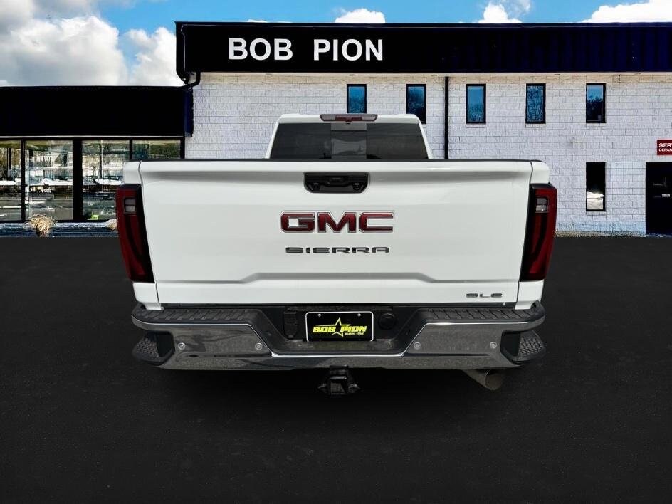 2026 Gmc Sierra 3500 HD SLE photo 4