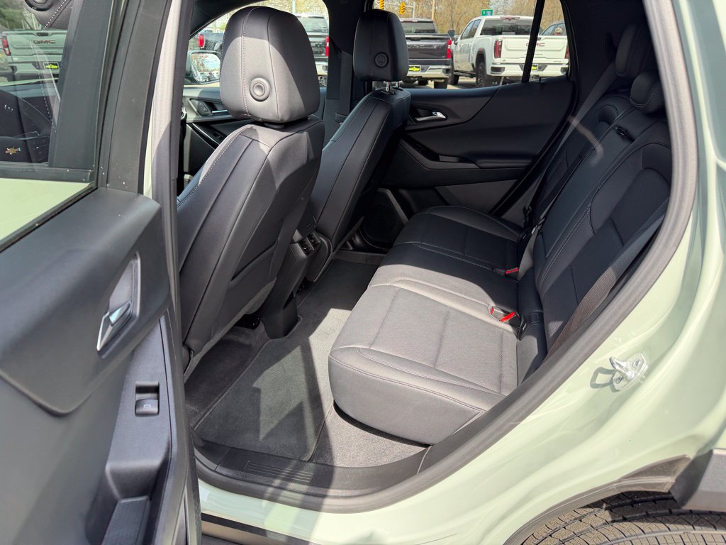 2025 Chevrolet Equinox LT - Photo 13