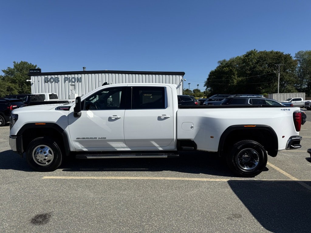 2024 Gmc Sierra 3500 HD SLE photo 2