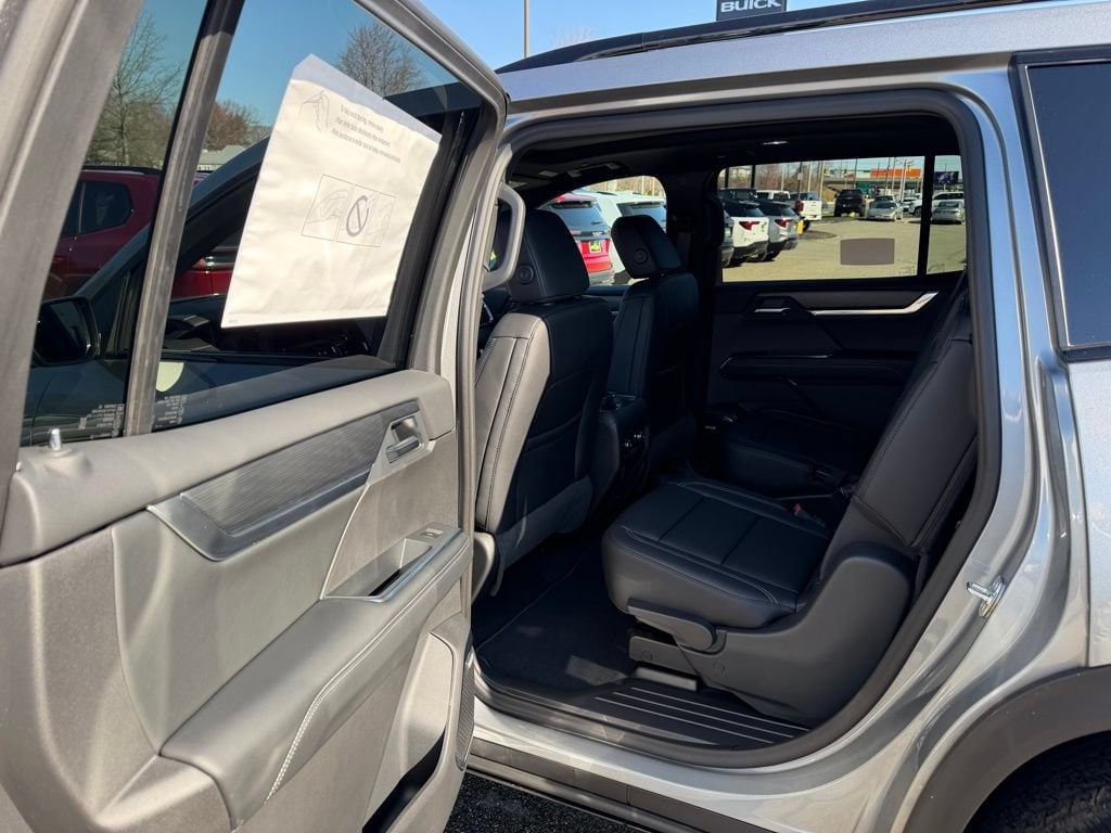 2026 GMC Acadia Elevation - Photo 13