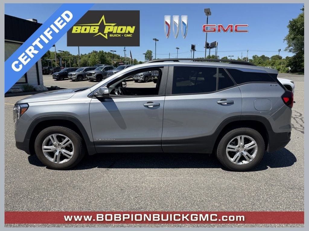 2023 GMC Terrain's photo