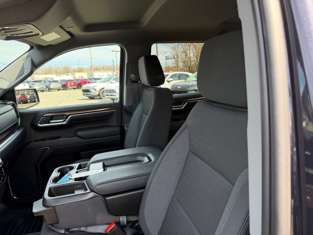 2022 Chevrolet Silverado 1500 LT - Photo 15
