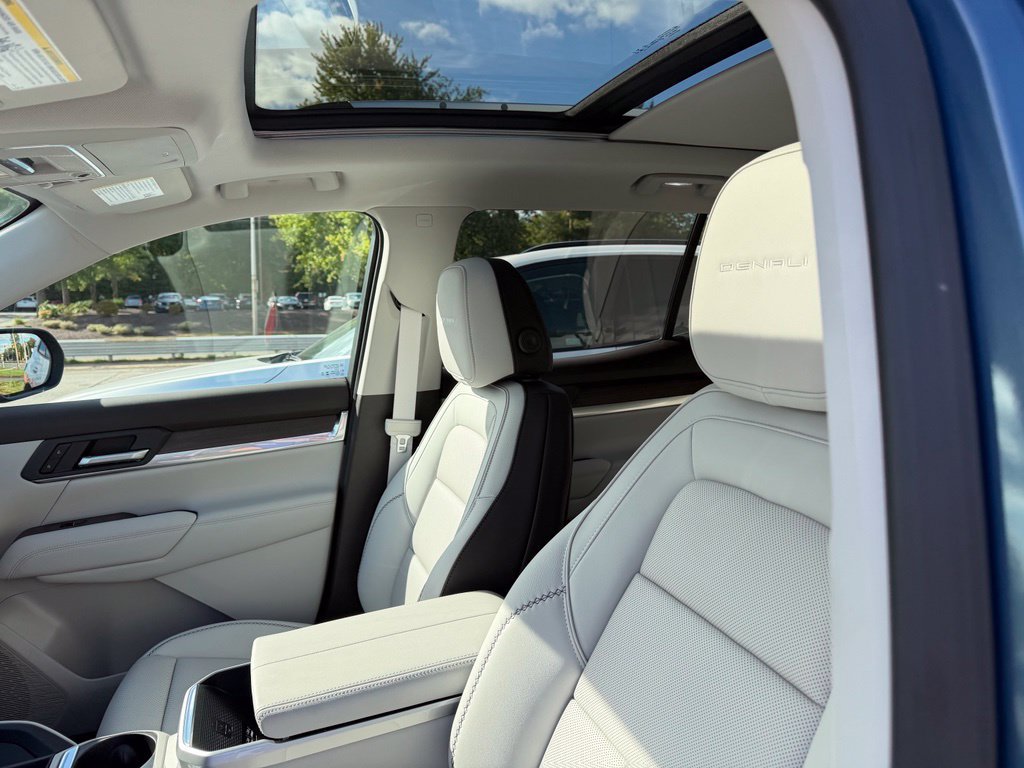2027 GMC Terrain Denali - Photo 11