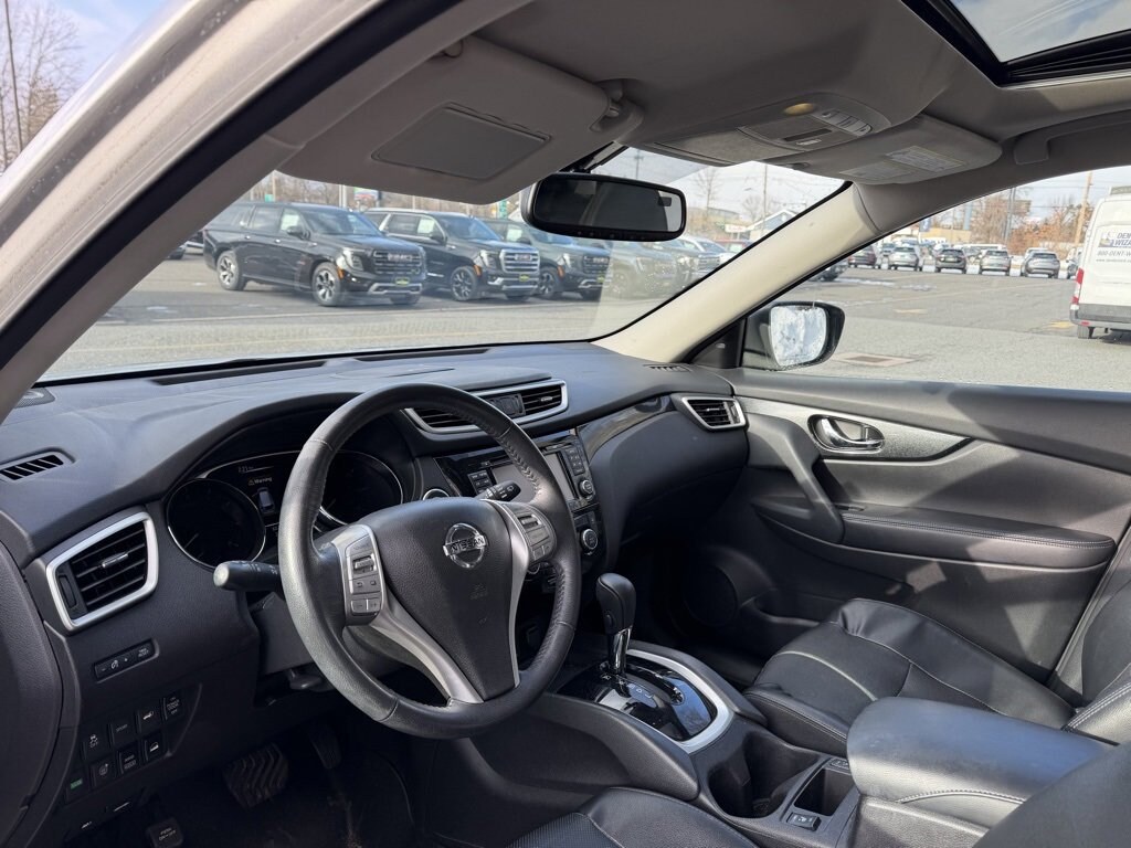 Used 2016 Nissan Rogue SL SUV