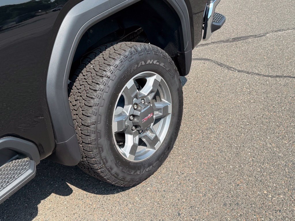 2025 GMC Sierra 2500HD SLT - Photo 10