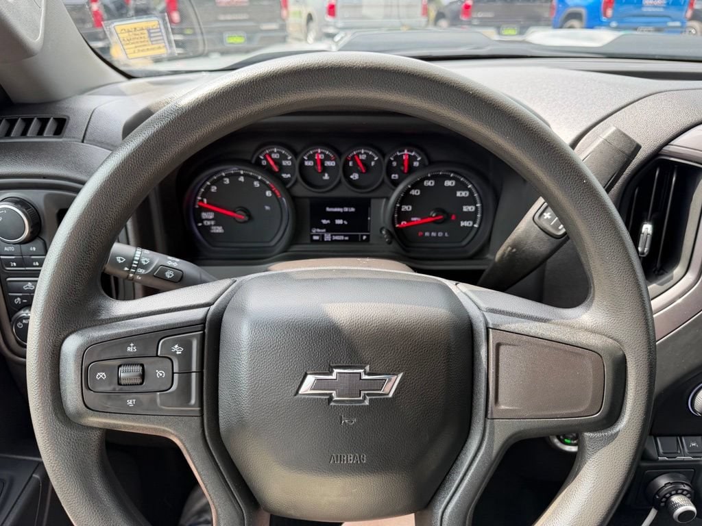 2024 Chevrolet Silverado 1500 Custom - Photo 15