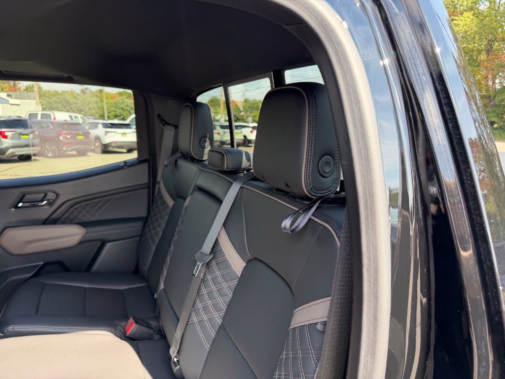 2025 GMC Canyon Denali - Photo 14
