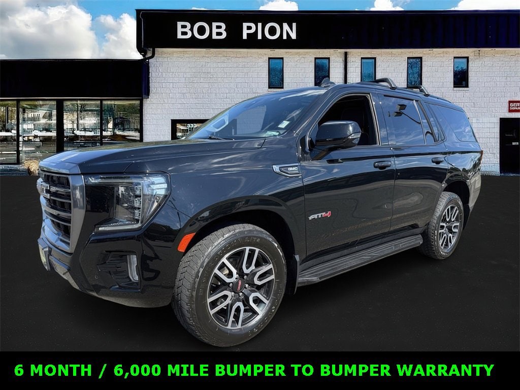2022 GMC Yukon AT4's photo