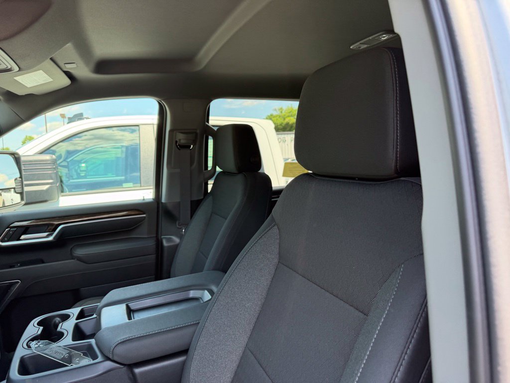 2026 GMC Sierra 3500HD SLE - Photo 12