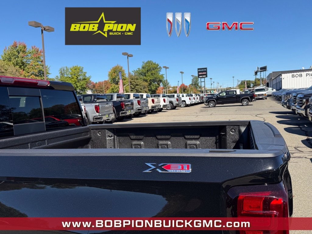 2026 GMC Sierra 1500 SLT - Photo 8