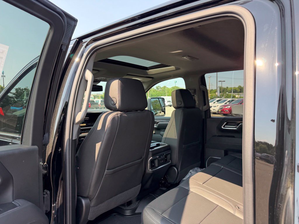 2025 GMC Sierra 2500HD SLT - Photo 16