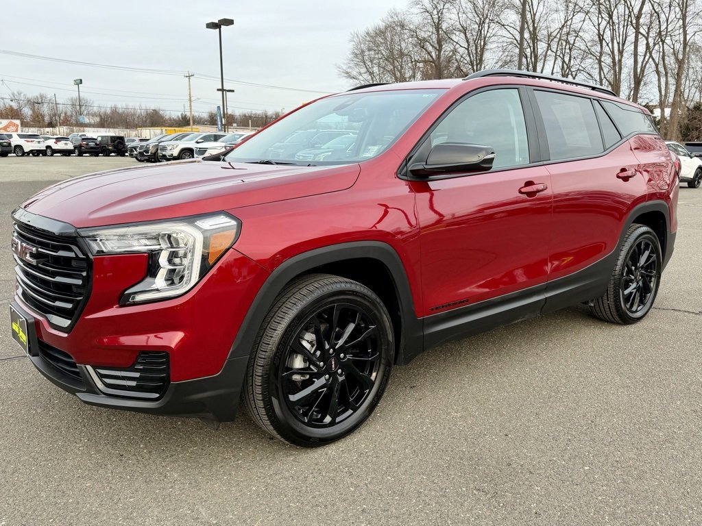 2023 GMC Terrain SLE's photo