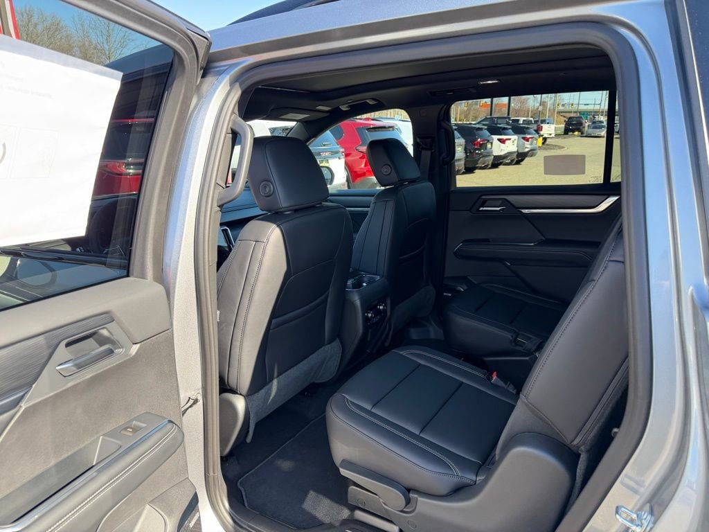 2026 GMC Acadia Elevation - Photo 12