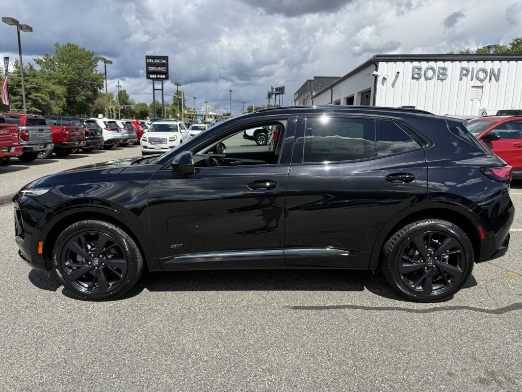 2025 Buick Envision Sport Touring photo 2