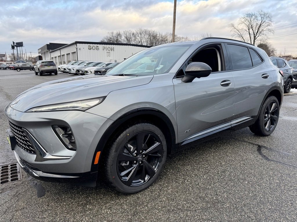 2026 Buick Envision Sport Touring's photo