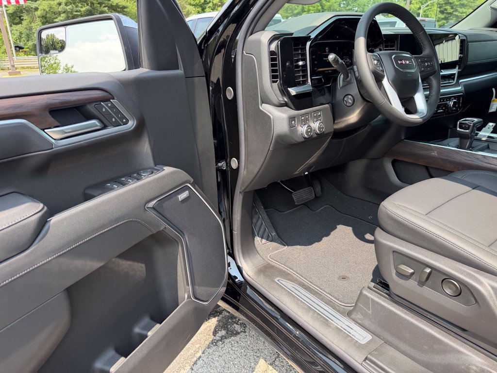 2026 GMC Sierra 1500 SLT - Photo 19