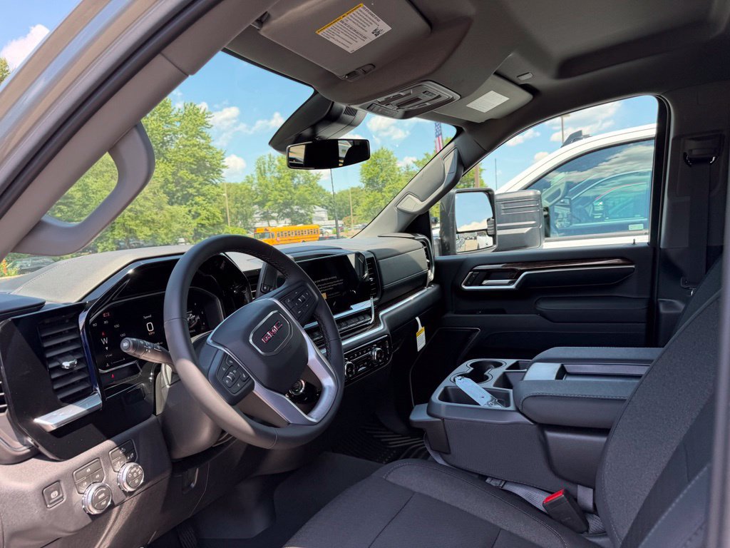 2026 GMC Sierra 3500HD SLE - Photo 14