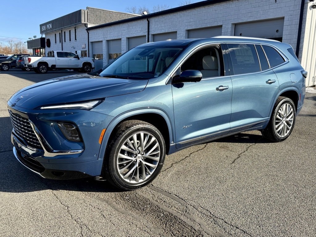 2026 Buick Enclave Avenir's photo