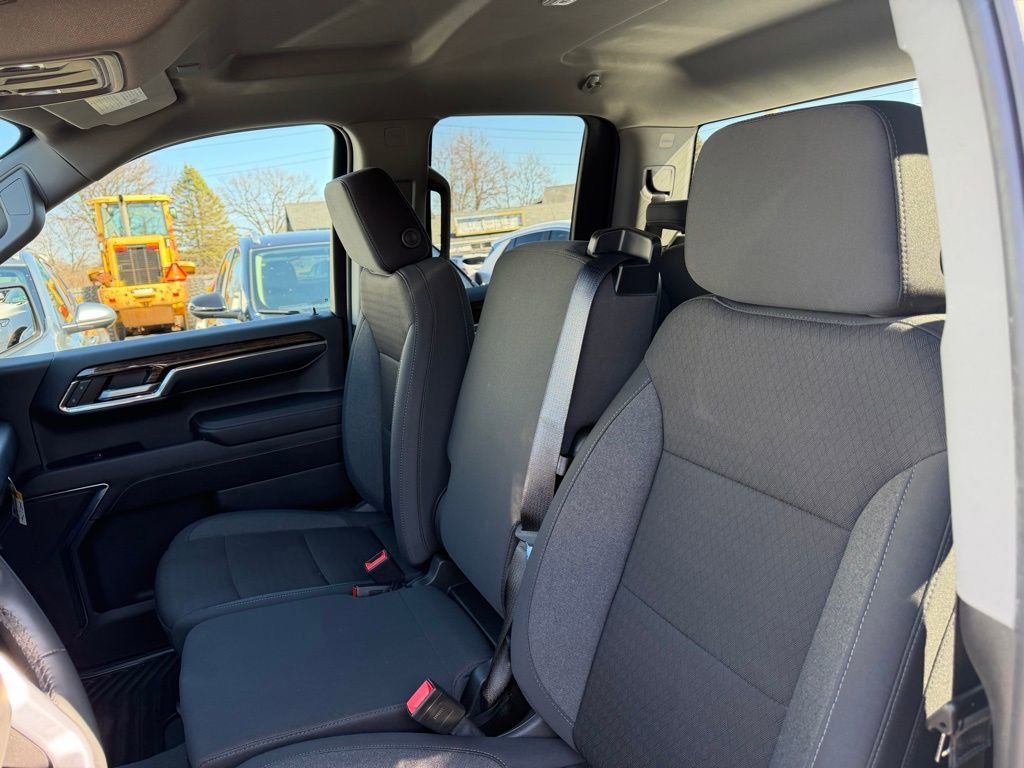 2024 GMC Sierra 1500 Elevation - Photo 11