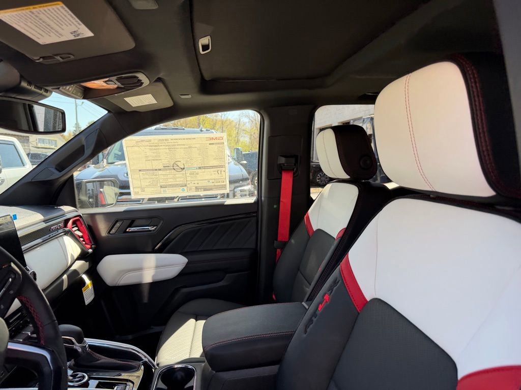 2026 GMC Canyon AT4X - Photo 20