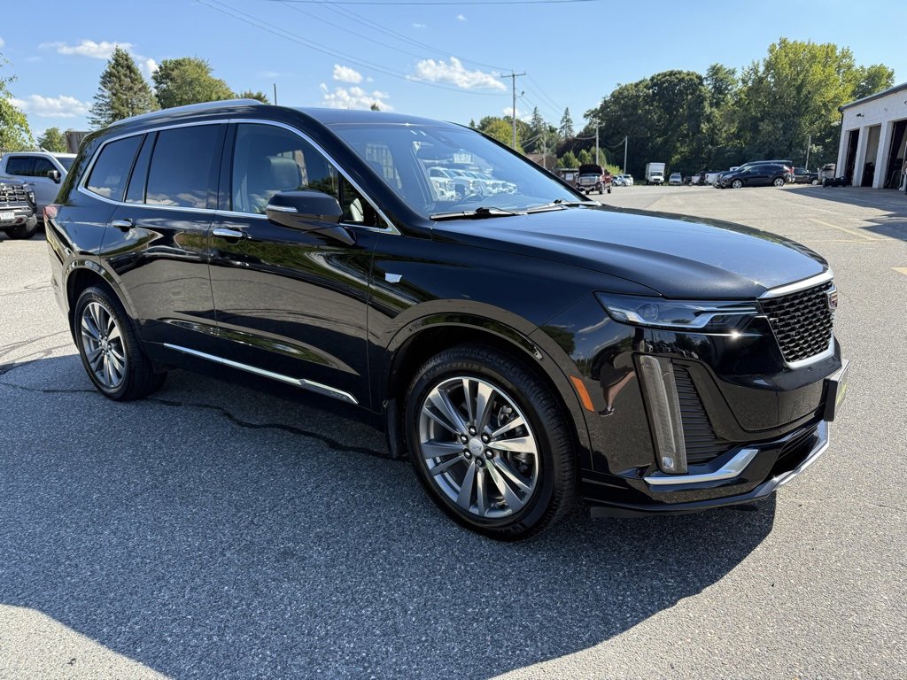 2021 Cadillac XT6 Premium Luxury photo 3