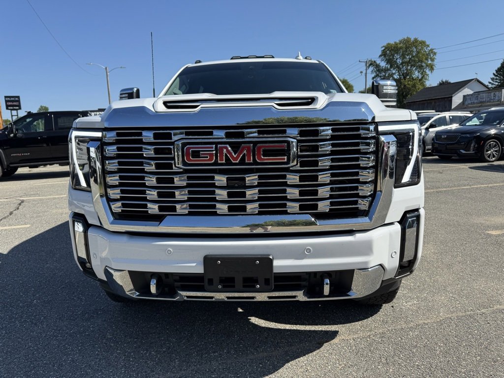 2024 Gmc Sierra 2500 HD Denali photo 2