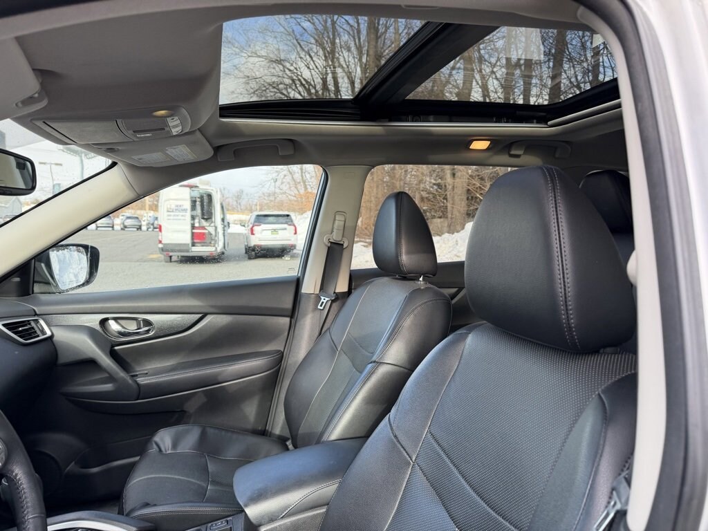 Used 2016 Nissan Rogue SL SUV