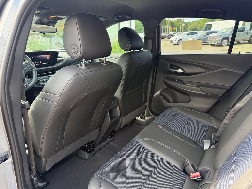 2026 Buick Envista Preferred - Photo 8