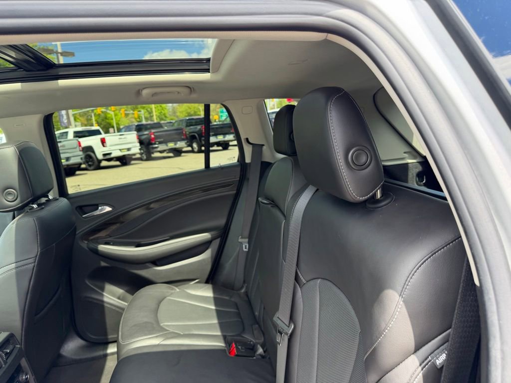2019 Buick Envision Essence - Photo 11