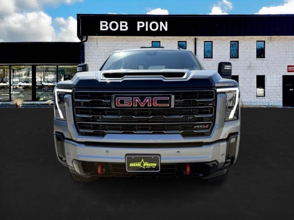 2026 Gmc Sierra 3500 HD AT4 photo 2