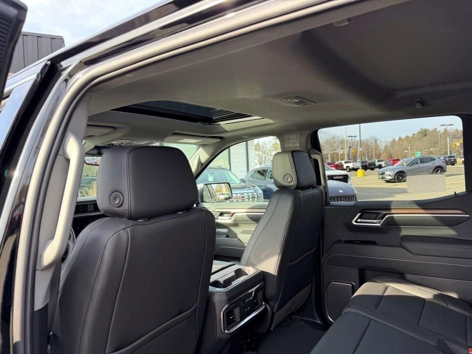 2026 GMC Sierra 1500 Denali - Photo 10