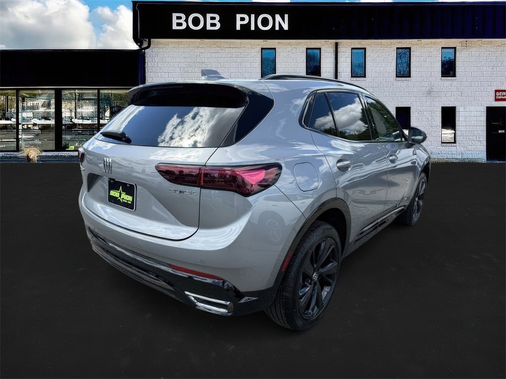 2025 Buick Envision Sport Touring photo 4