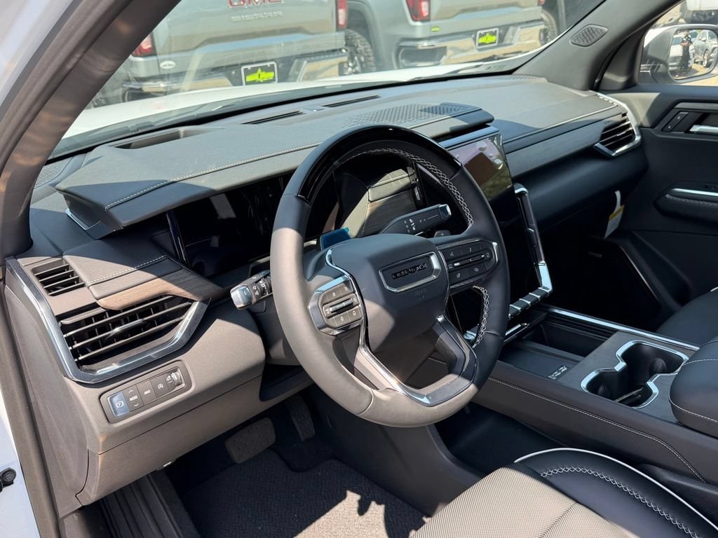 2026 GMC Acadia Denali - Photo 19