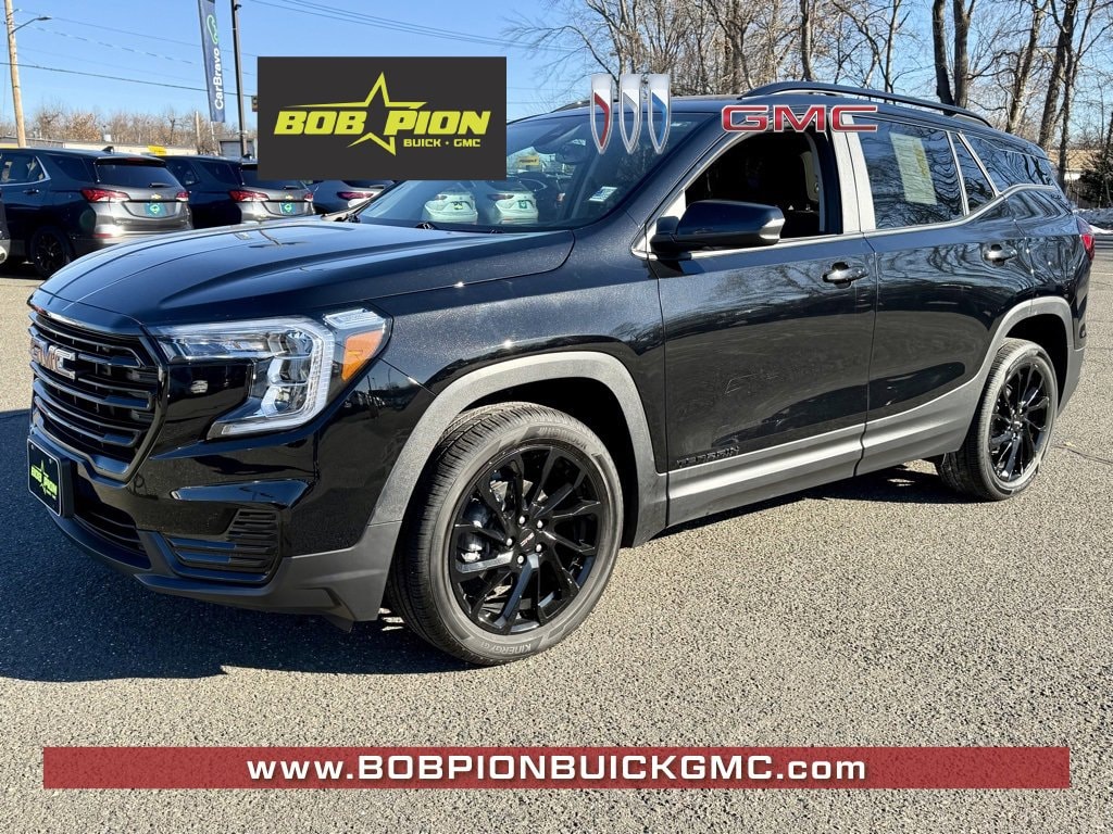 2024 GMC Terrain SLE's photo