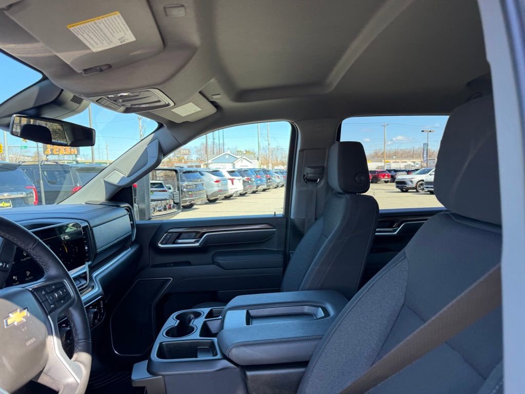 2025 Chevrolet Silverado 2500HD LT - Photo 16