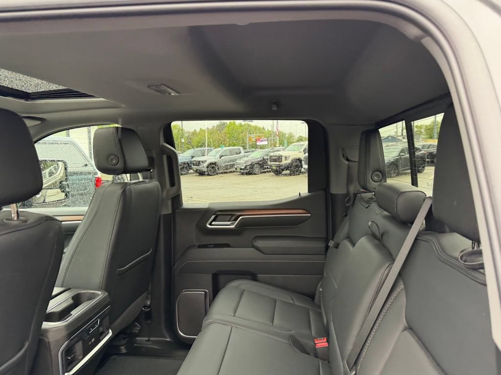 2025 GMC Sierra 1500 Denali - Photo 10