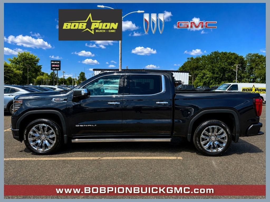 2024 GMC Sierra 4WD Crew Cab Short Box Denali's photo