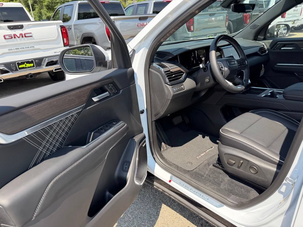 2026 GMC Acadia Denali - Photo 21