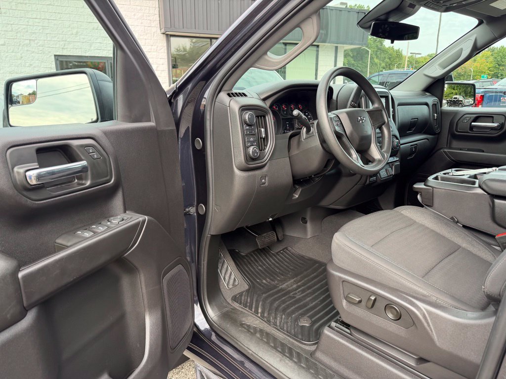 2024 Chevrolet Silverado 1500 Custom - Photo 19