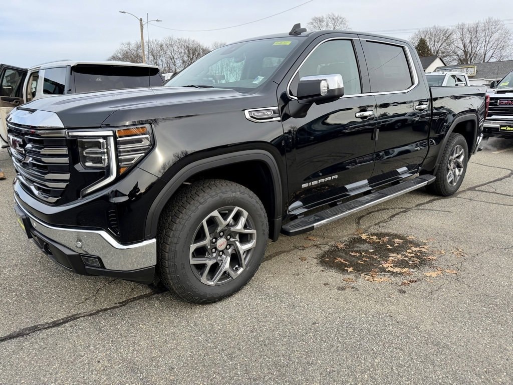 2026 GMC Sierra 1500 SLT's photo